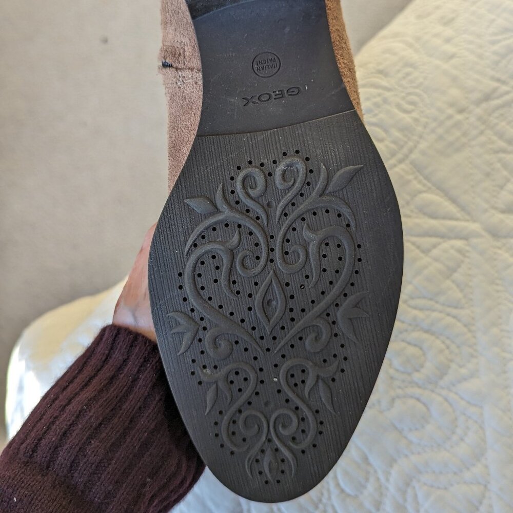 GEOX suede boots- size 38.5 Made in Italy - Picture 10 of 12